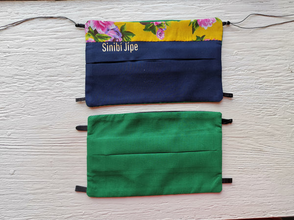 Cubrebocas Rarámuri E - Azul marino con estampado florido