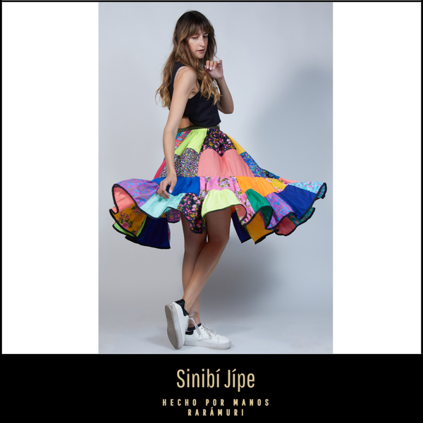 Falda hecha 100% a mano - Diseño Sinibí Jípe